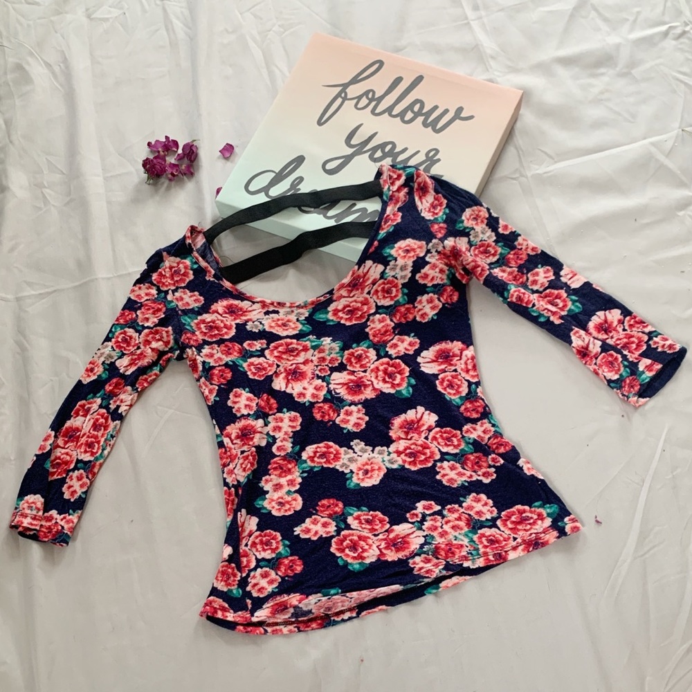 Charlotte Russe backless floral top 🌺